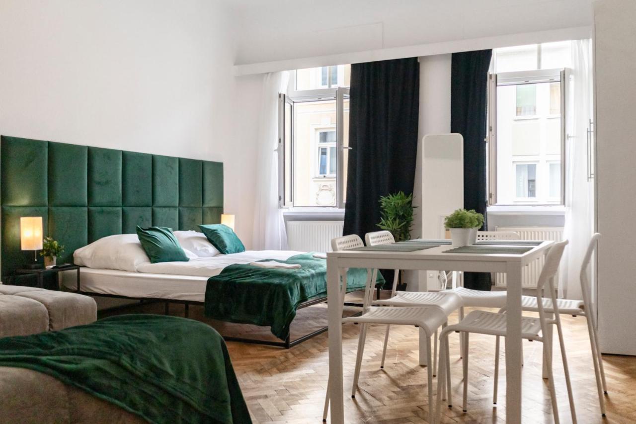 Peaceful 2 Bedroom With Backyard In Prime Location Apartment Wien